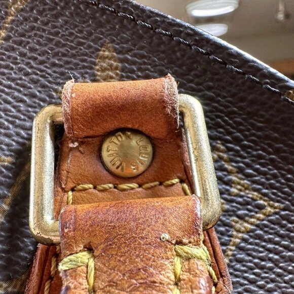 Louis Vuitton Ellipse PM Monogram Vintage Handbag - Picture 6 of 9